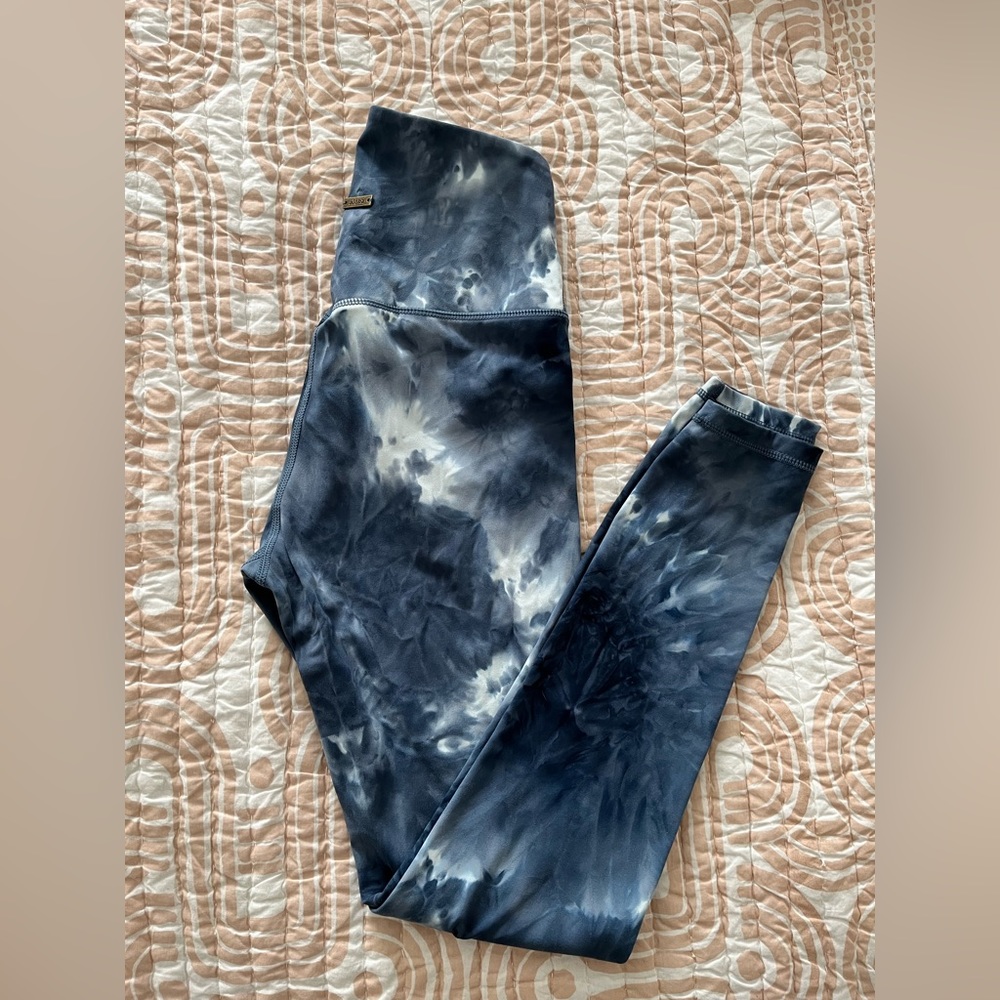 🤍 LOVE FITNESS Makai Legging